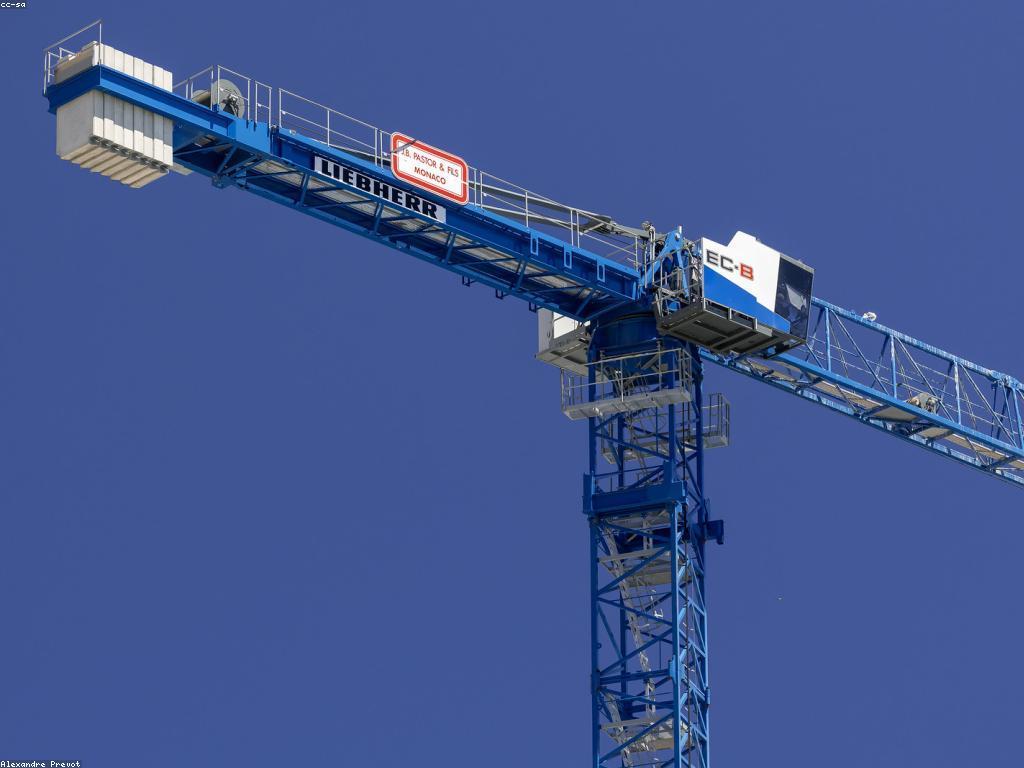 ផលប៉ះពាល់នៃព័ត៌មានថ្មីលើអាជីវកម្ម