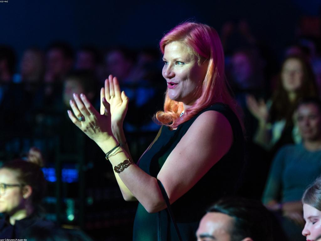 អំពីផលប៉ះពាល់នៃព័ត៌មានថ្មីលើសង្គម